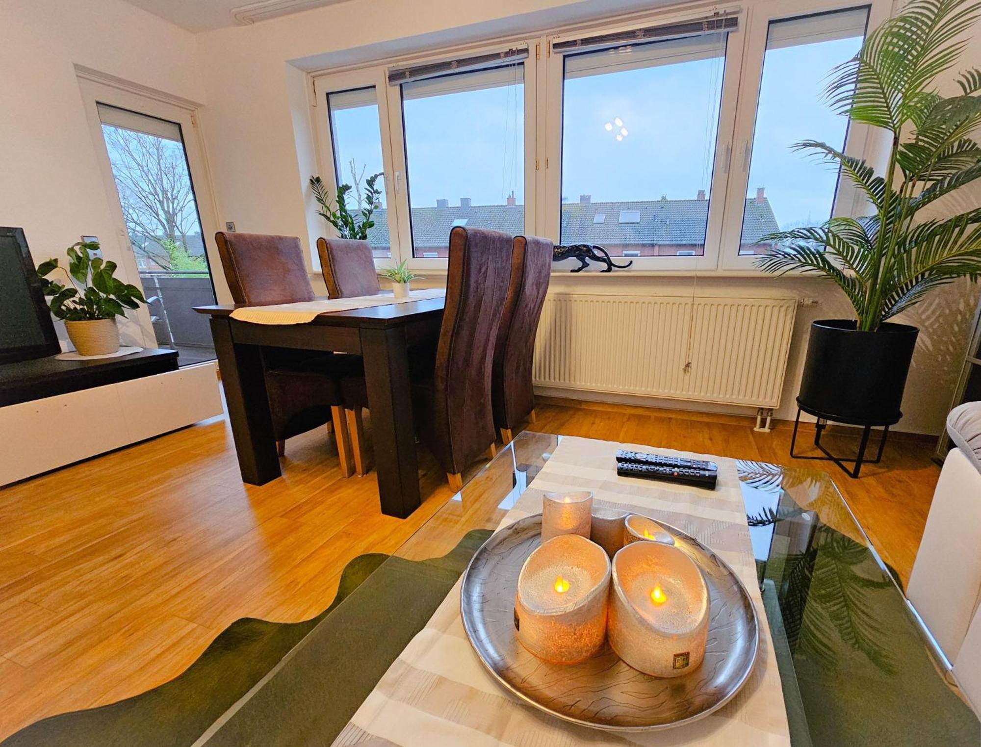 Ecocube Apartment2 Meppen14, Balkon, Kueche, Waschmaschine Ruang foto